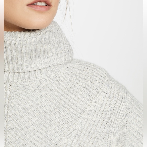 Brochu Walker sweater - Picture 3 of 10